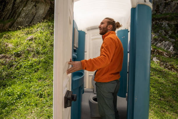 Best Porta potty rental near me  in La Crosse, WI